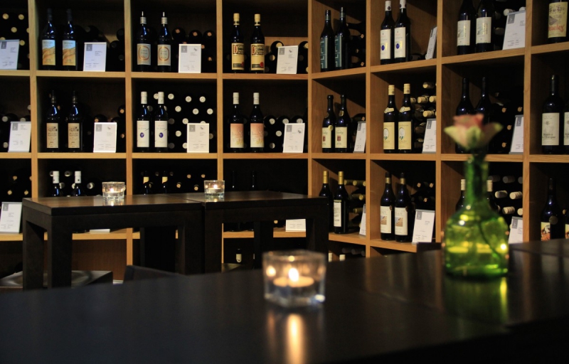 magasin-VENANSON-min_wine_vinorama_wine_bottle_cellar_red_wine_wines_storage_wine_rack-1077047
